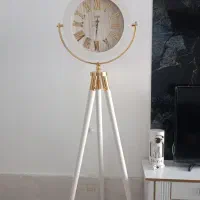ساعت سه پایه