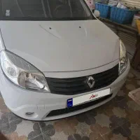 رنو ساندرو اتوماتیک