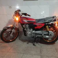 موتورسیکلت پیشرو 200