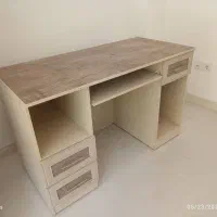میز تحریر اداری