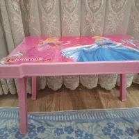 میز تحریر بچگانه