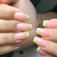 خدمات زیبایی ناخن|خدمات آرایشگری و زیبایی|شیراز, اصلاحنژاد|دیوار