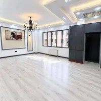 80متر-2خواب-سالن-پرده-خور-خطی-رو-به-آفتاب