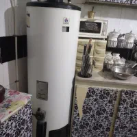 آبگرمکن مخزنی بزرگ