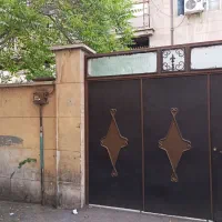 200-متر-خانه-حیاط-دار-فروشی