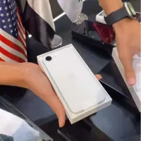 iPhone 16e