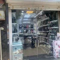 دوباب مغازه ۲۰ متری جمعا ۴۰ متر بر خ ری امین حضور