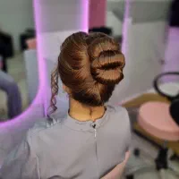 شنیون فقط و فقط ۴۰۰|خدمات آرایشگری و زیبایی|فولادشهر, C4|دیوار