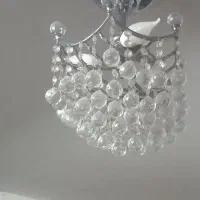 لوستر کریستالی ۳ شاخه کاملا نو و سالم رنگ سالم