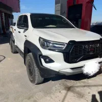 هایلوکس Gr سقف مشکی