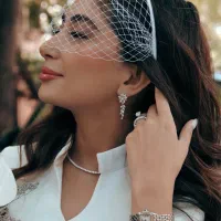 میکاپ مجلسی و عروس در (لوکیشن )فقط هزینه مواد