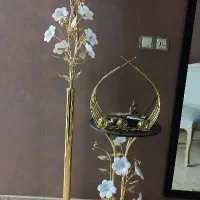 آباژور و میز