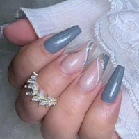 تخفیف کاشت ناخن وآموزش ناخن