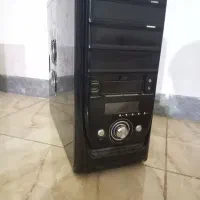 کیس کامپیوتر با وسایل