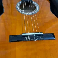 گیتار کلاسیک به همراه کاور و پایه