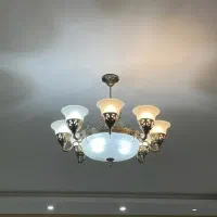لوستر سلطنتی برنجی ۸ شاخه