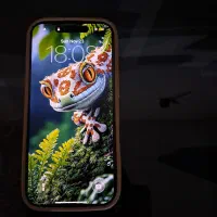 آیفون 16pro za 256 desert در حد آگ