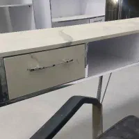 میز کاشت ناخن