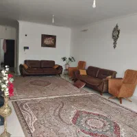 اجاره واحد ۱۳۰ متری