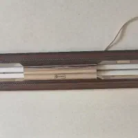 یک عدد مهتابی همراه با قاب سالم و نو