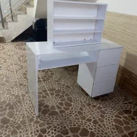 میز ناخن(مانیکور)|آرایشگاه و سالن‌های زیبایی|لنگرود, |دیوار