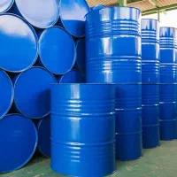 کارگر تولید و بسته بندی - کارخانه تولید رزین رنگ