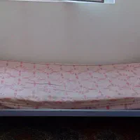 تخت یک نفره باتشک