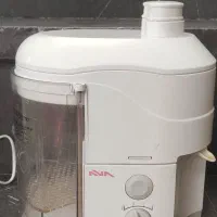 آبمیوه گیری اوا