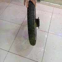 لاستیک وتوقع کارکرده|قطعات یدکی و لوازم جانبی|قرچک, میرزائی جنوبی|دیوار