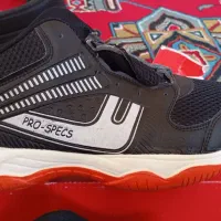 کتونی ورزشی و کمربند ورزشی|تجهیزات ورزشی|ازنا, |دیوار