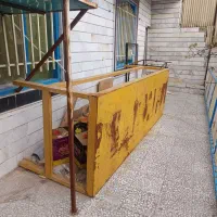 میز کار اهنی