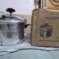 زودپز ۸ لیتری ایران صنعت اصفهان