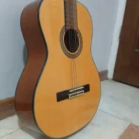 گیتار کلاسیک تمیز و خوش‌صدا