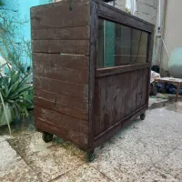 دکه چوبی چرخ دار سیار سیگار فروشی نوستالژی