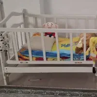 تخت خواب و گهواره بچه یک عدد|تخت و سرویس خواب|آران و بیدگل, |دیوار