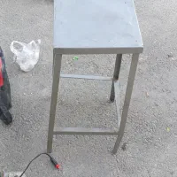 چهارپایه اهنی و لوازم غیره