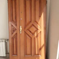 درب چوبی با قفل کال و چشمی