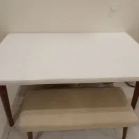 میز شش نفره به همراه یک نیمکت