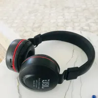 هدفون JBL و ۲ عدد اسمارت واچ