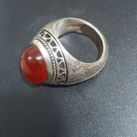 انگشتر فرح نیا