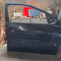 درب ۲۰۶ و ۲۰۷ جلو راست بی رنگ