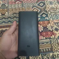 یک عدد پاور بانک شیائومی ۲۰۰۰۰