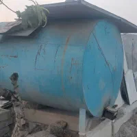 تانکر ۳هزار لیتری ورق ۴/درب آهنی/چهارپایه