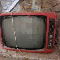 تلوزیون سیاه سفید قدیمی