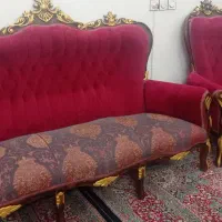 مبل 7نفره سلطنتی قرمز|مبلمان خانگی و میز عسلی|تربت‌حیدریه, کلاته توکلی|دیوار