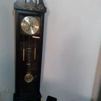 ساعت ایستاده بلند چوبی درحدنوکاملا سالم وتمیز