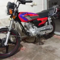 موتور سیکلت دویست