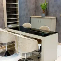 وسایل سالن آرایشی ،صندلی ،کنسول،میز ناخن|آرایشگاه و سالن‌های زیبایی|تهران, زعفرانیه|دیوار