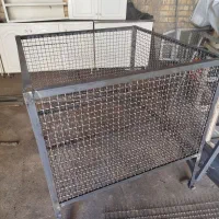 درب و پنجره آهنی . روشنای و چهارپایه اهنی|مصالح و تجهیزات ساختمان|شیراز, کیان آباد|دیوار