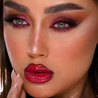 سالن زیبایی ژیوان  تخفیف یک هفته ای میکاپ و شنیون